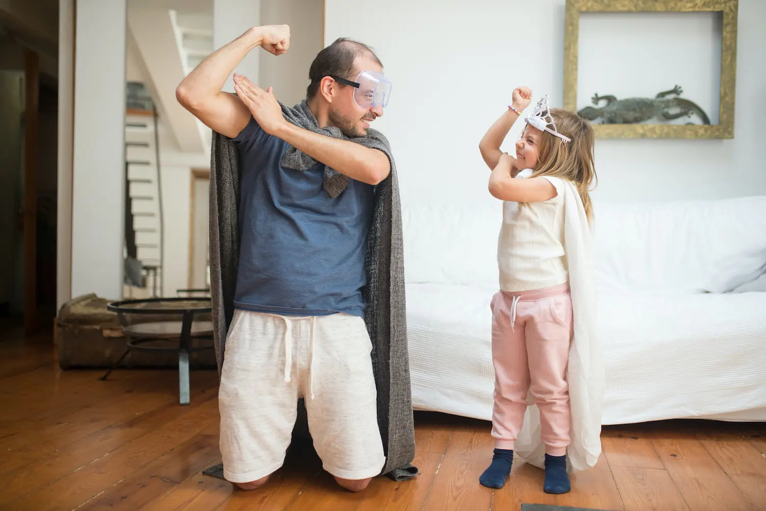 padre e hija superhéroes