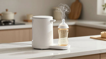 Máquina para hacer biberones moderna en una cocina.
