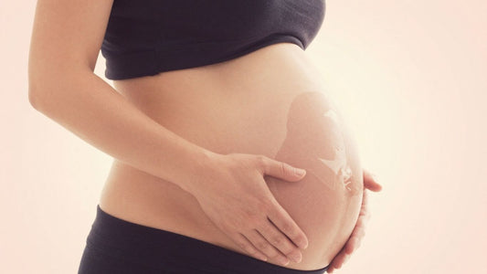 Bebé en el útero a las 22 semanas de embarazo.